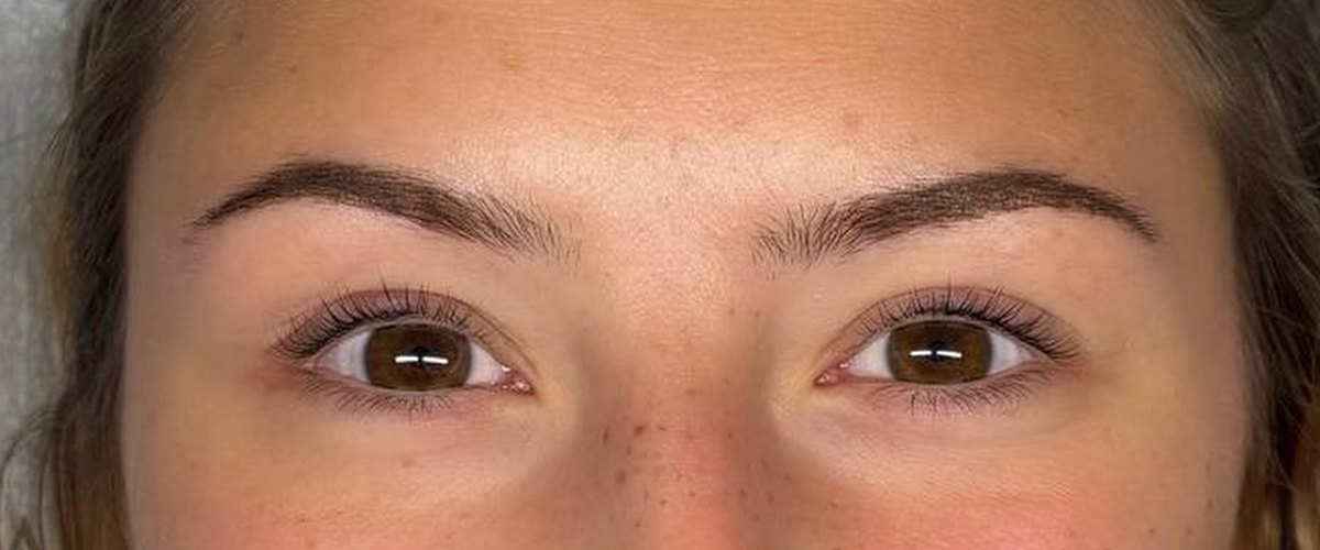 Nachher: Wimpern & Brauen