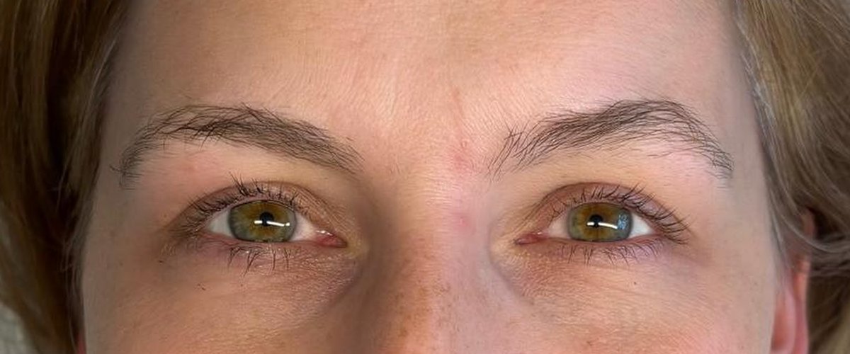 Vorher: Wimpern & Brauen